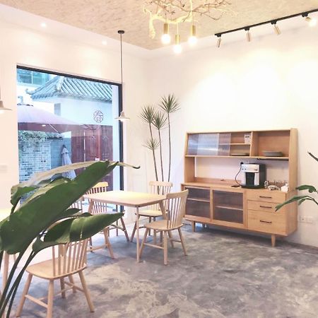 Spring Breeze Boutique Guest House Уюань Экстерьер фото