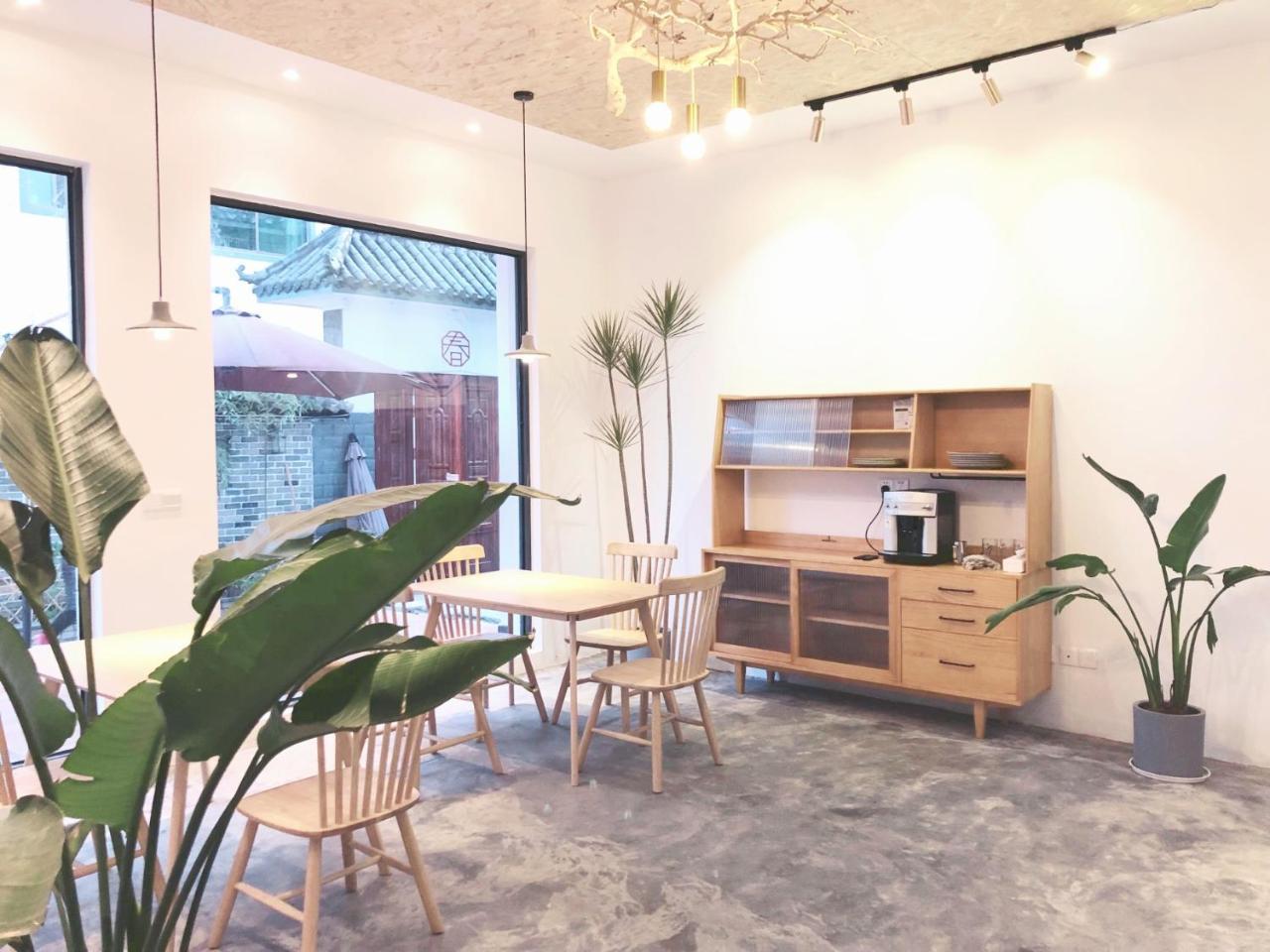 Spring Breeze Boutique Guest House Уюань Экстерьер фото